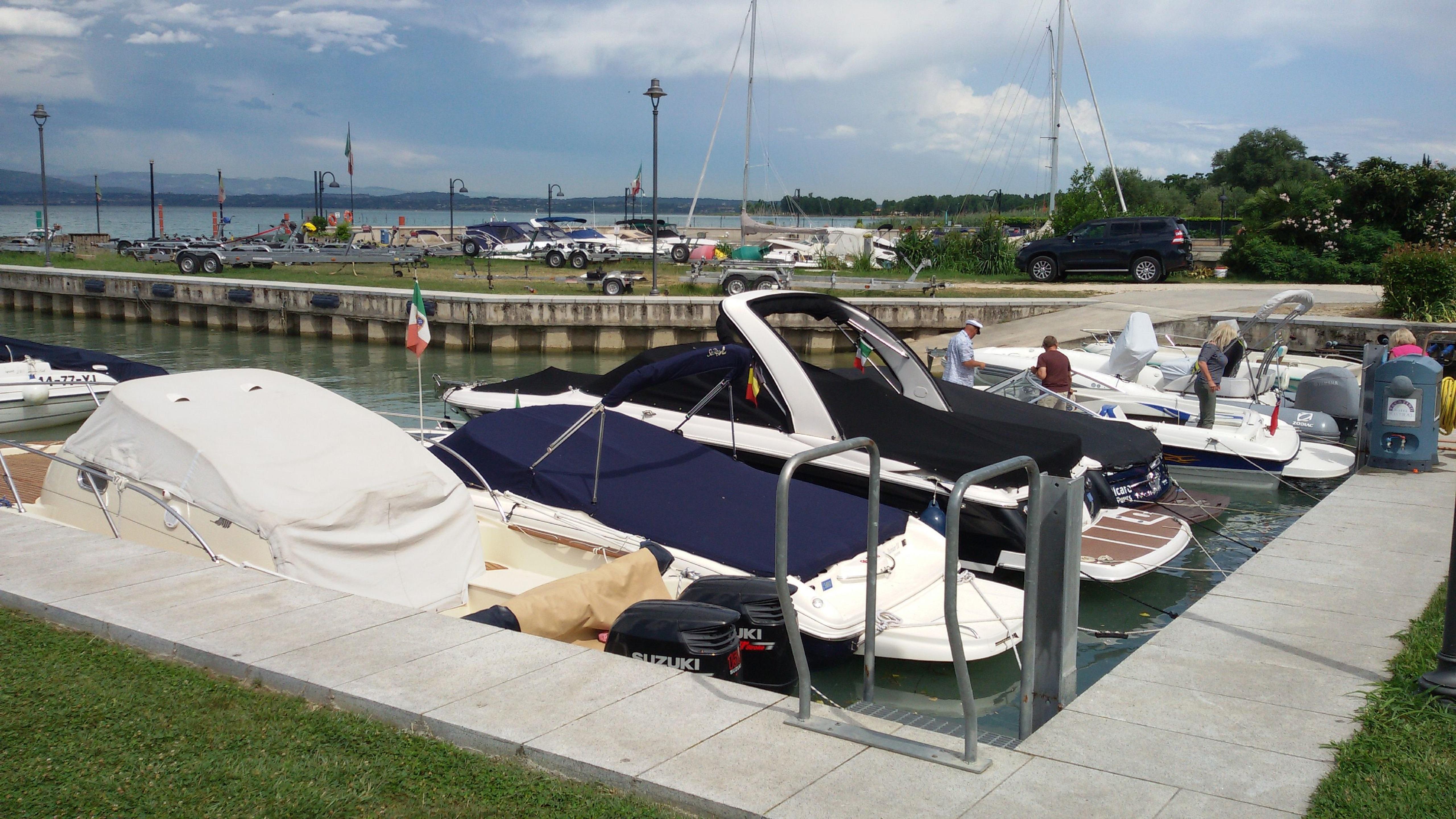Yachting Hotel Mistral Sirmione Exterior foto