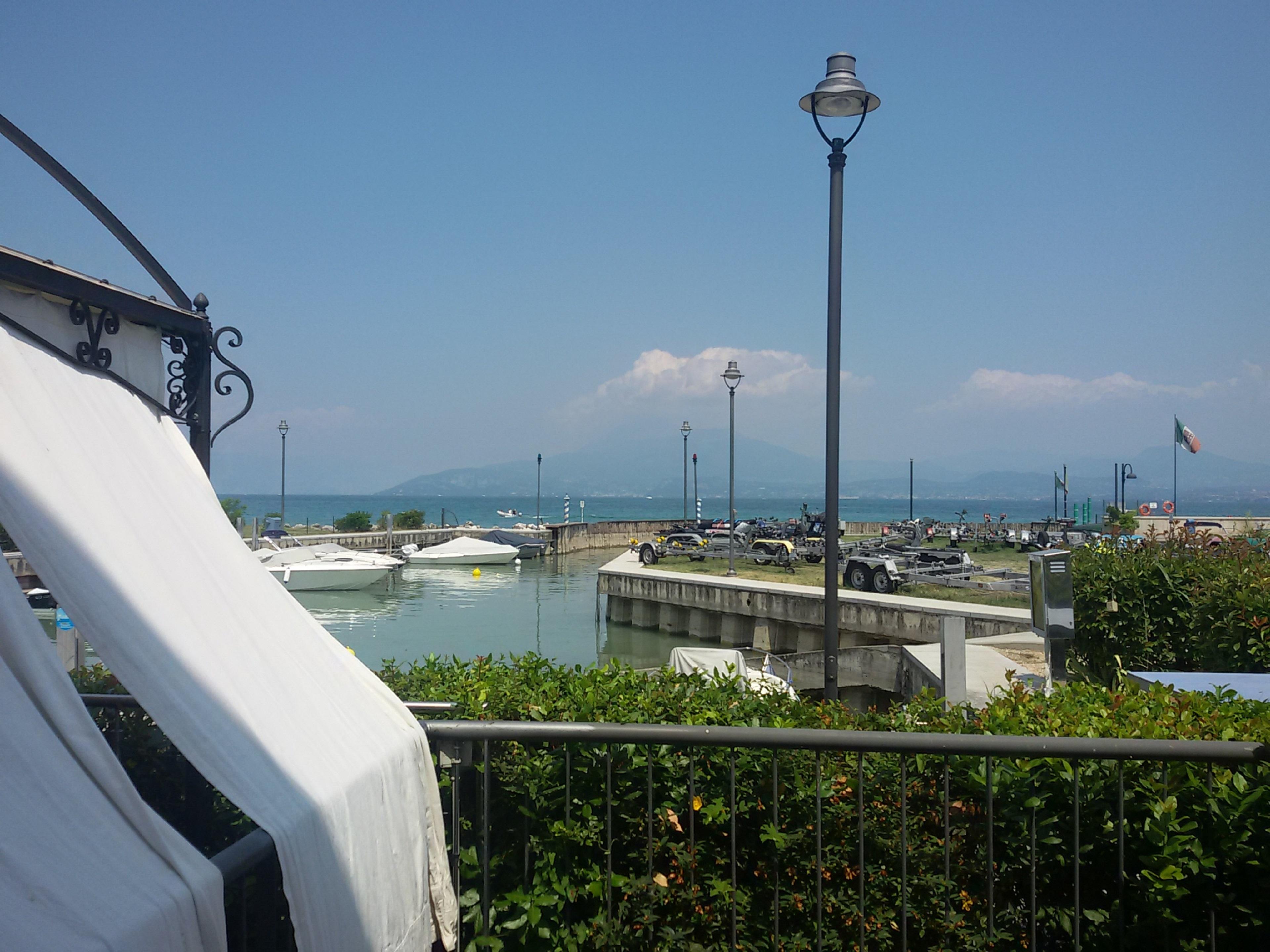 Yachting Hotel Mistral Sirmione Exterior foto